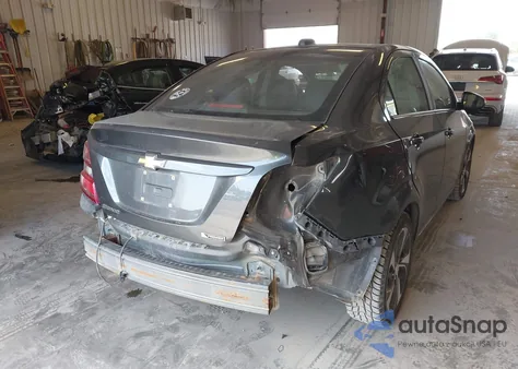 2019 Chevrolet Sonic Premier Auto из США, поврежденный, VIN 1G1JF5SB9K4126330